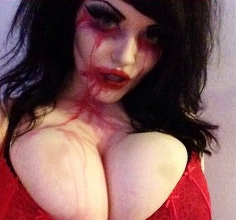 Betty Dahmer modèle sexy photo