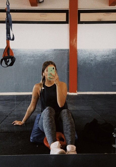 twink poilu onlyfans haut img