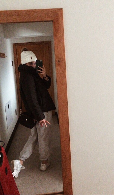 belonly actrice libre des photos