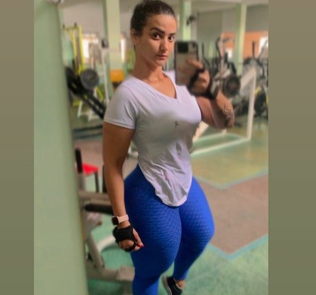 Gabriela Batista Torres étoile xxx des photos