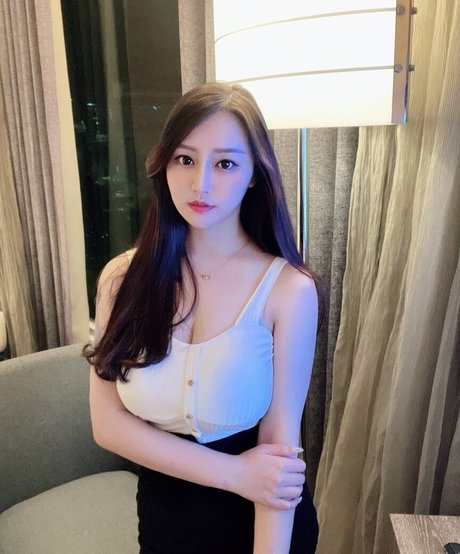 babe 09 14 joli modèle des photos