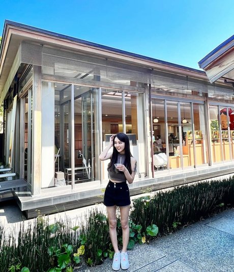 babe 09 14 modèle chaud galeries