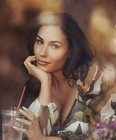 Dezmin Schubel actrice archive