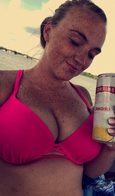 bikini ado onlyfans nu sexy img