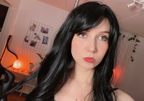 Apollolol modèle magnifique galerie