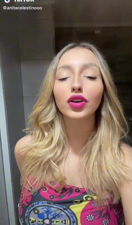 Anita Celestino art de star du porno galerie