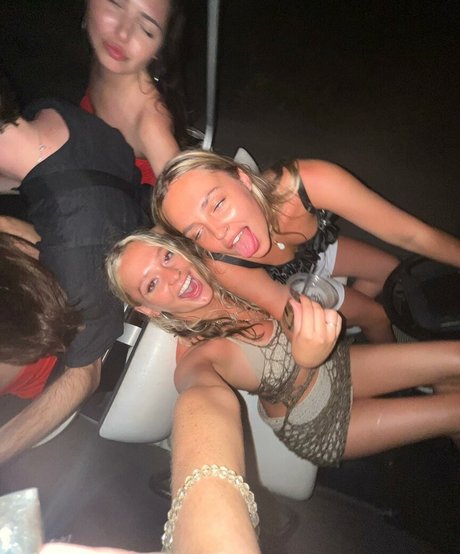 Poppyy Hopson star du porno parfaite archive