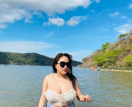 Joycen Artus nus étoiles img