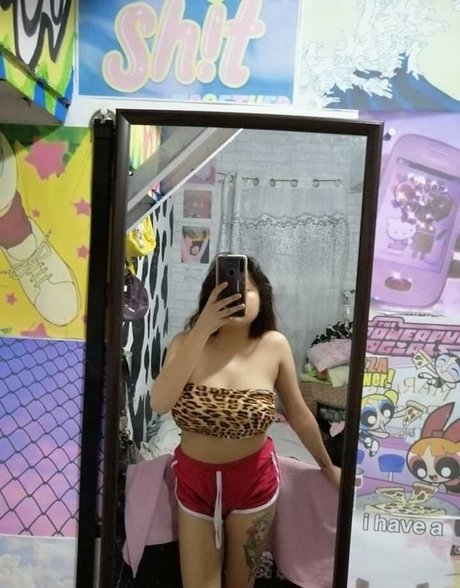 Joycen Artus star du porno de haute qualité image