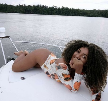 Rubia Gabi art étoile galerie