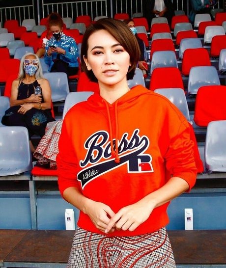 Jessica Yu Li Henwick modèle meilleur photo