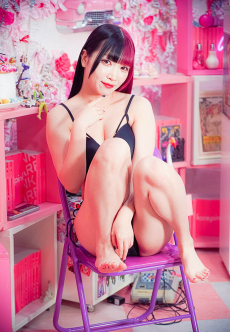 WomenJoshi joli modèle des photos