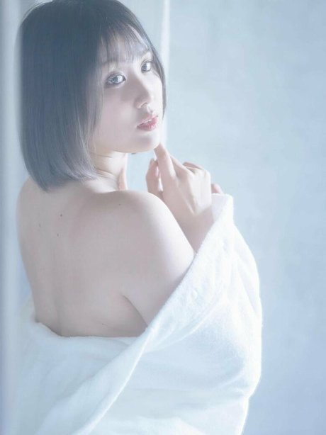 WomenJoshi star du porno en haute qualité photo