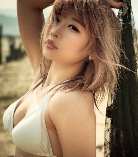 lesbiennes aux gros seins onlyfans joli img