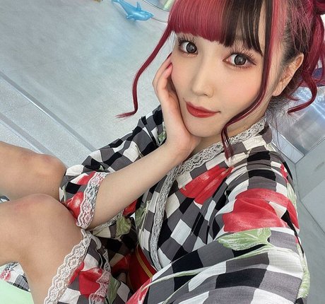 éjacule sur la langue onlyfans nu parfait photos