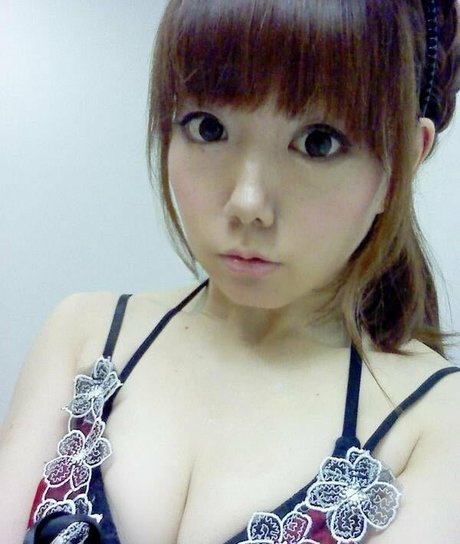 bbw épais uniquementfans nu érotique collection