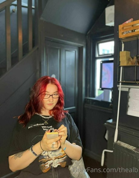 thealb modèle joli photos