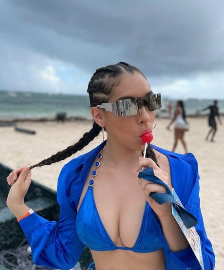 Angelicaggx haut modèle photo