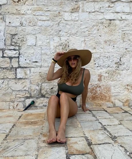 mamie milf onlyfans nu chaud images