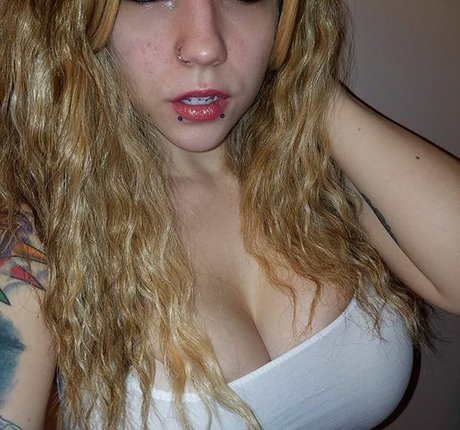 Midnightfox328 modèle artistique images