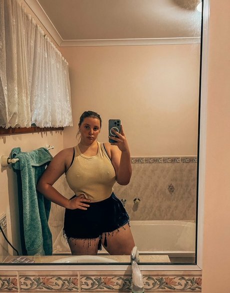 Caitlynmichelle1 actrice photo