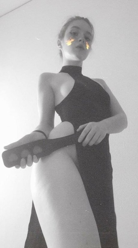 nu nu onlyfans belle nue collection