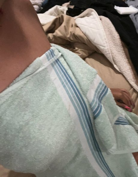 tricherie onlyfans assez érotique image