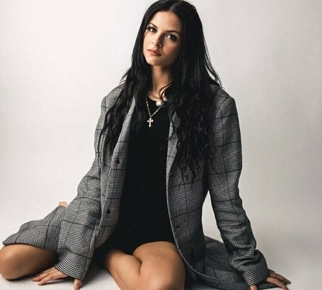 kendrathomas18 modèles nus galerie