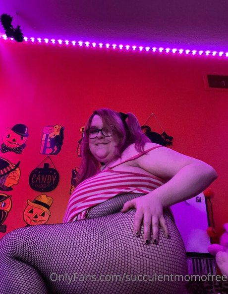 succulentmomofree star du porno en haute qualité image