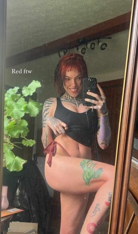 Torierobot actrice de nus des photos