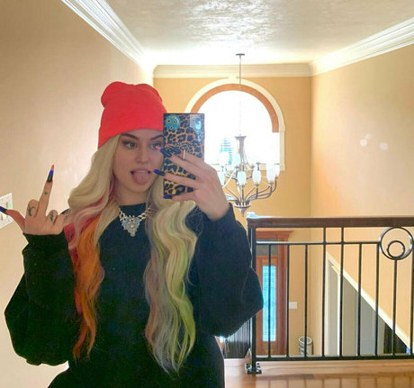 amateurs courbés onlyfans sexy sympa galerie