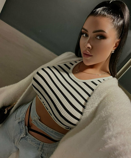 alina sexyy étoile exclusive des photos