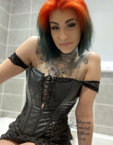 dee louisexxx nus star du porno photo