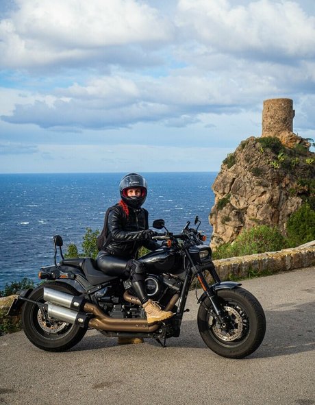 infirmière brune onlyfans beaux nus photo