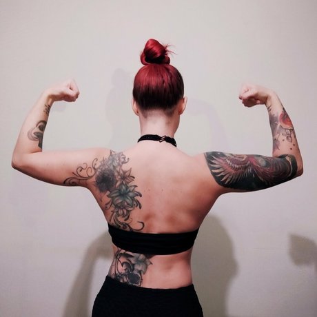 larraphoenix jolie actrice photos