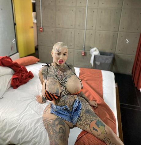 Xomarym modèle de sexe photo