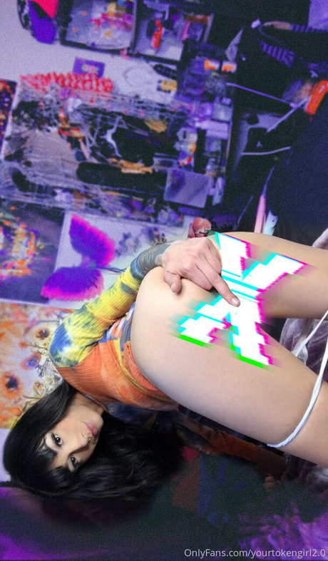 yourtokengirl2 0 joli modèle img