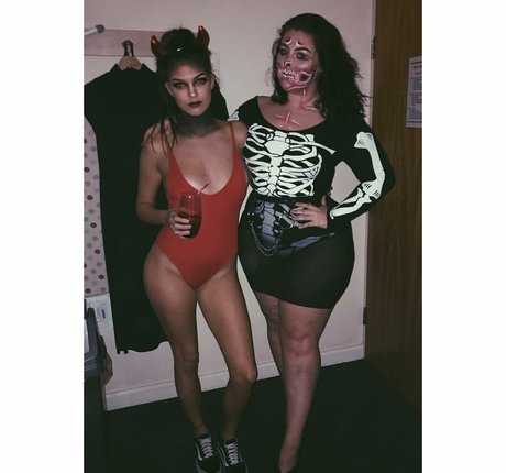 sexe lesbien onlyfans xxx de haute qualité image