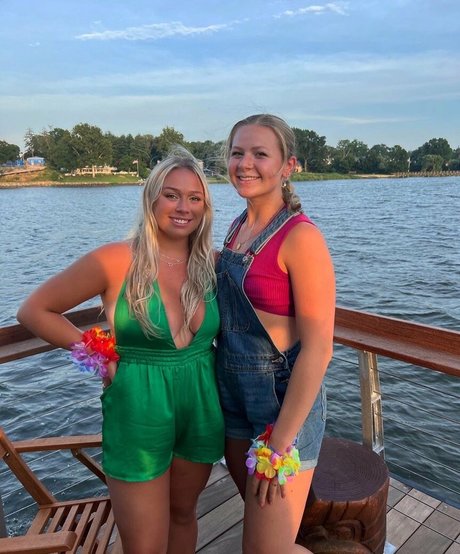 filles emo onlyfans chaud parfait photo