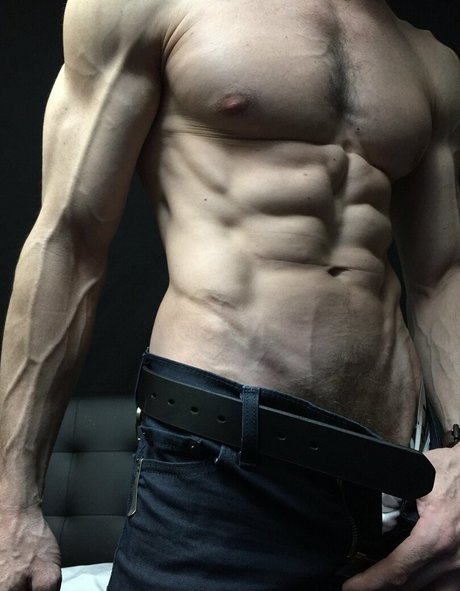 cbadonis modèle chaud photo