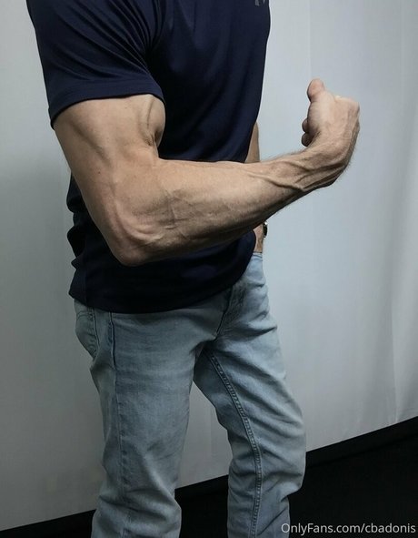 cbadonis belle actrice archive