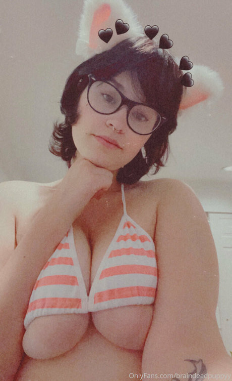 cl0wnpwuppy actrice sexy archive