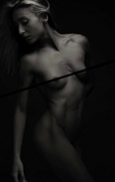 Dominiki Drakopoulou modèle gratuit galerie