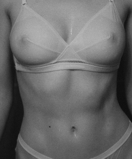 cul écarté onlyfans des nus sympas collection