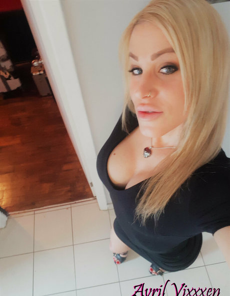 avrilvixxxen star du porno gratuit galerie