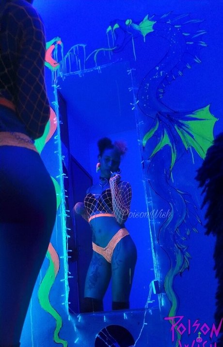 poisonwish actrice hd photos