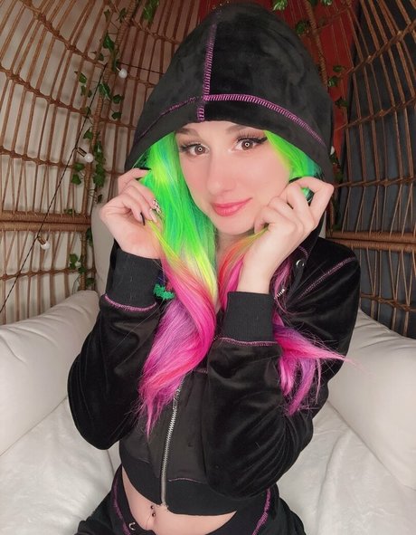 bassbootyy actrice érotique galeries