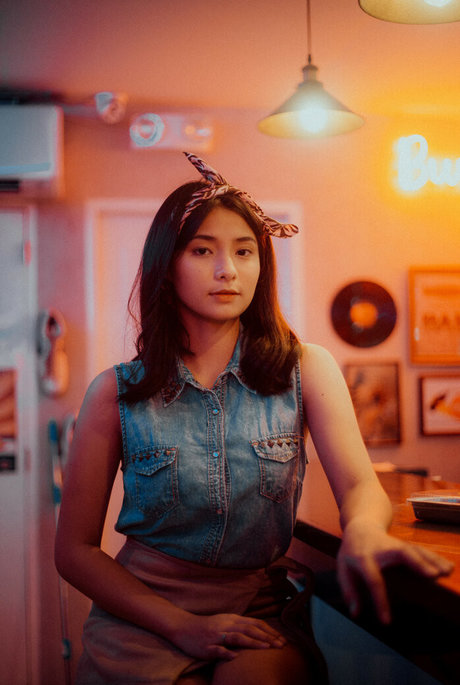 Riza Loren Carrillo beau modèle galeries