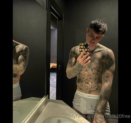 mrsmilk20free modèle chaud photo