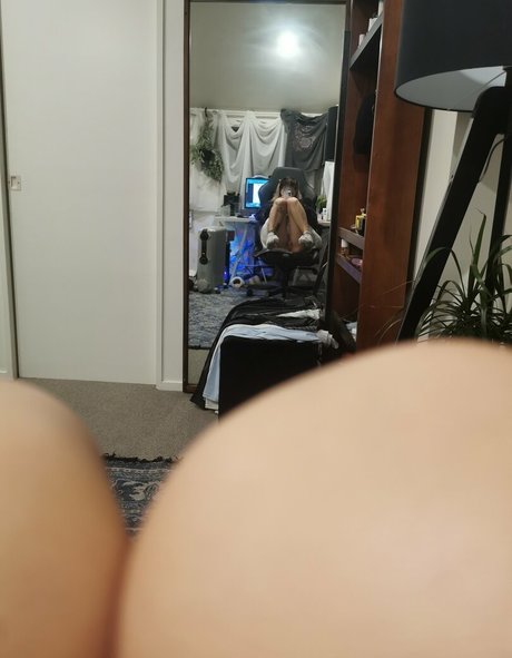 alicenz star exclusive image